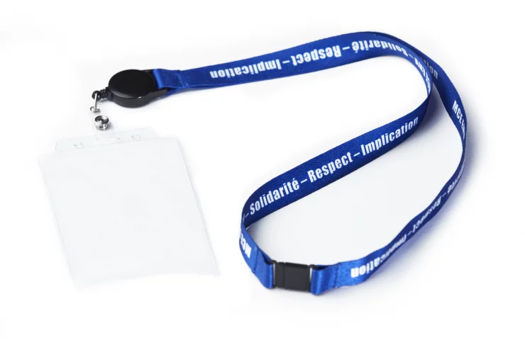 Pack CONGRÈS ECO : PET 20mm + détache sécurité + yoyo+ porte-carte congrès 68mmx113mm vertical